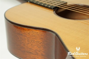 Model OM. Sitka Spruce/African Mahogany